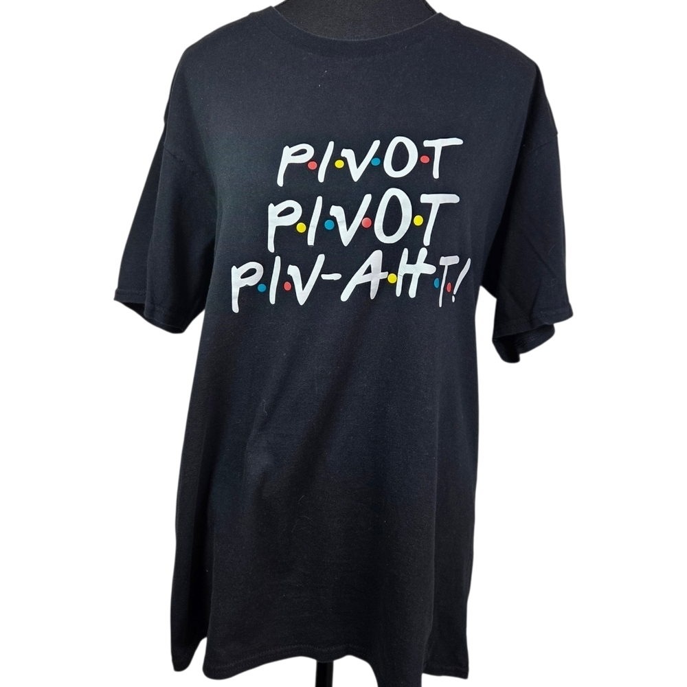 Gildan FRIENDS Black 'Pivot' Graphic Tee size L